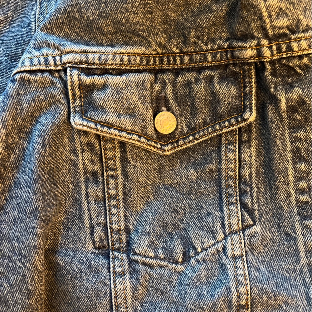 Vintage GAP Trucker Denim Jacket - Picture 3 of 5